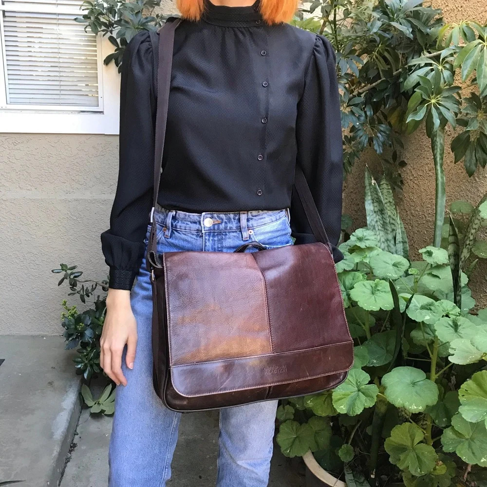 Vintage dark brown Kenneth Cole leather bag